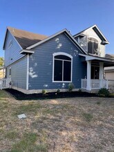 Building Photo - 728 Sampson