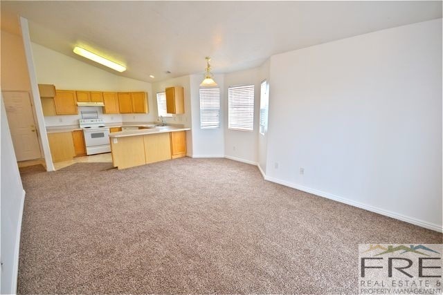 Building Photo - 1645 W Vivante Way
