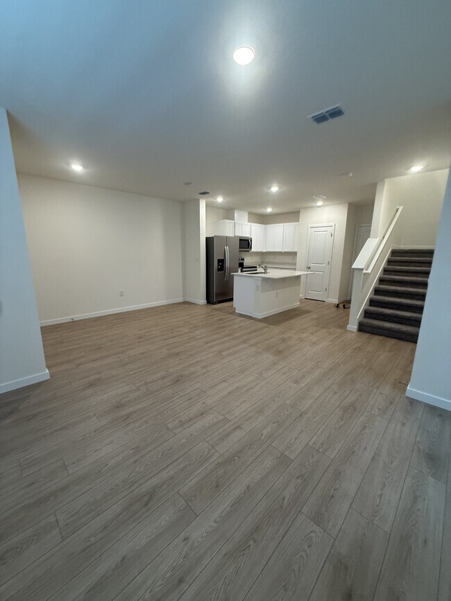 Building Photo - 588 Preston Cv Dr