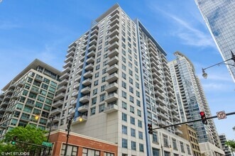 Building Photo - 1305 S Michigan Ave