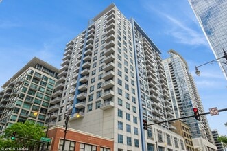 Building Photo - 1305 S Michigan Ave