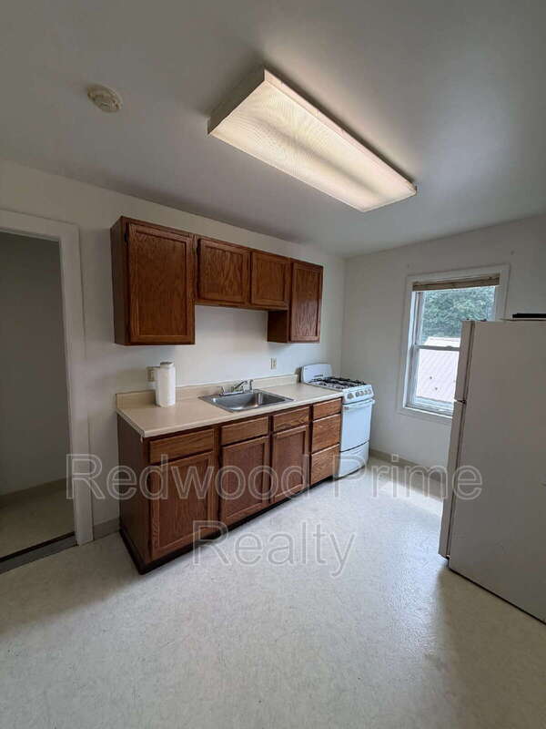 Building Photo - 1307 16th Ave