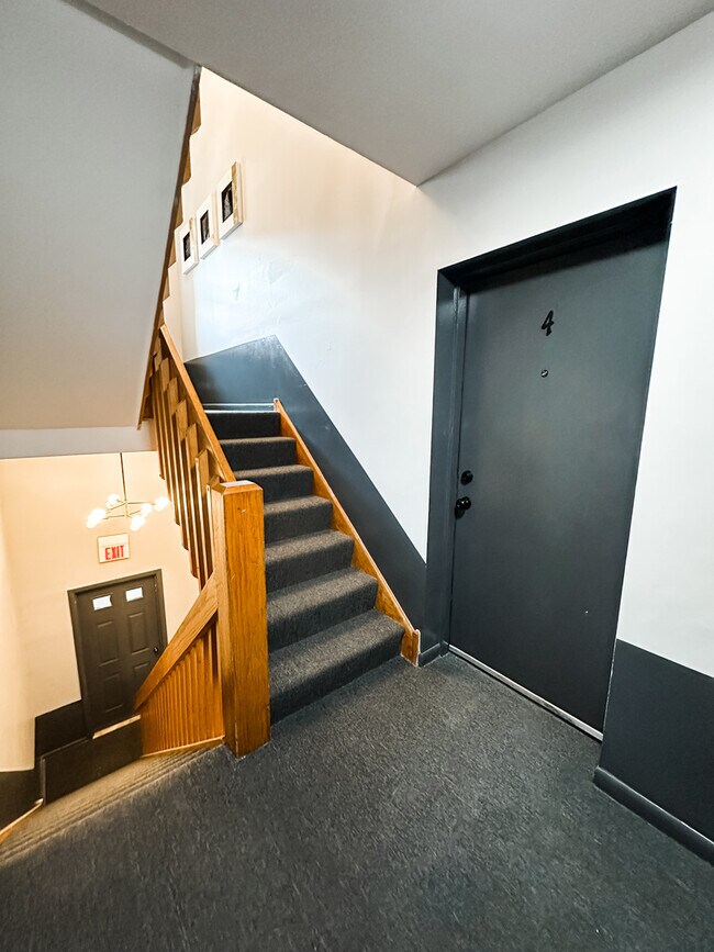 Foto del edificio - 7444 Washington St