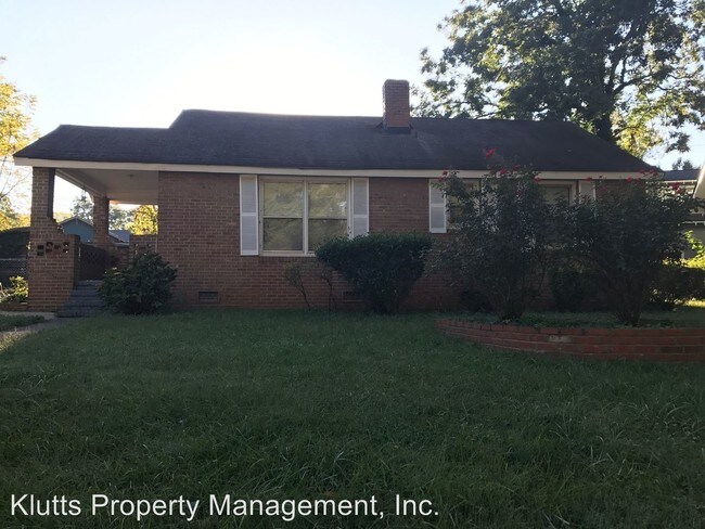 Building Photo - 3 br, 1 bath House - 112 Seldon Drive