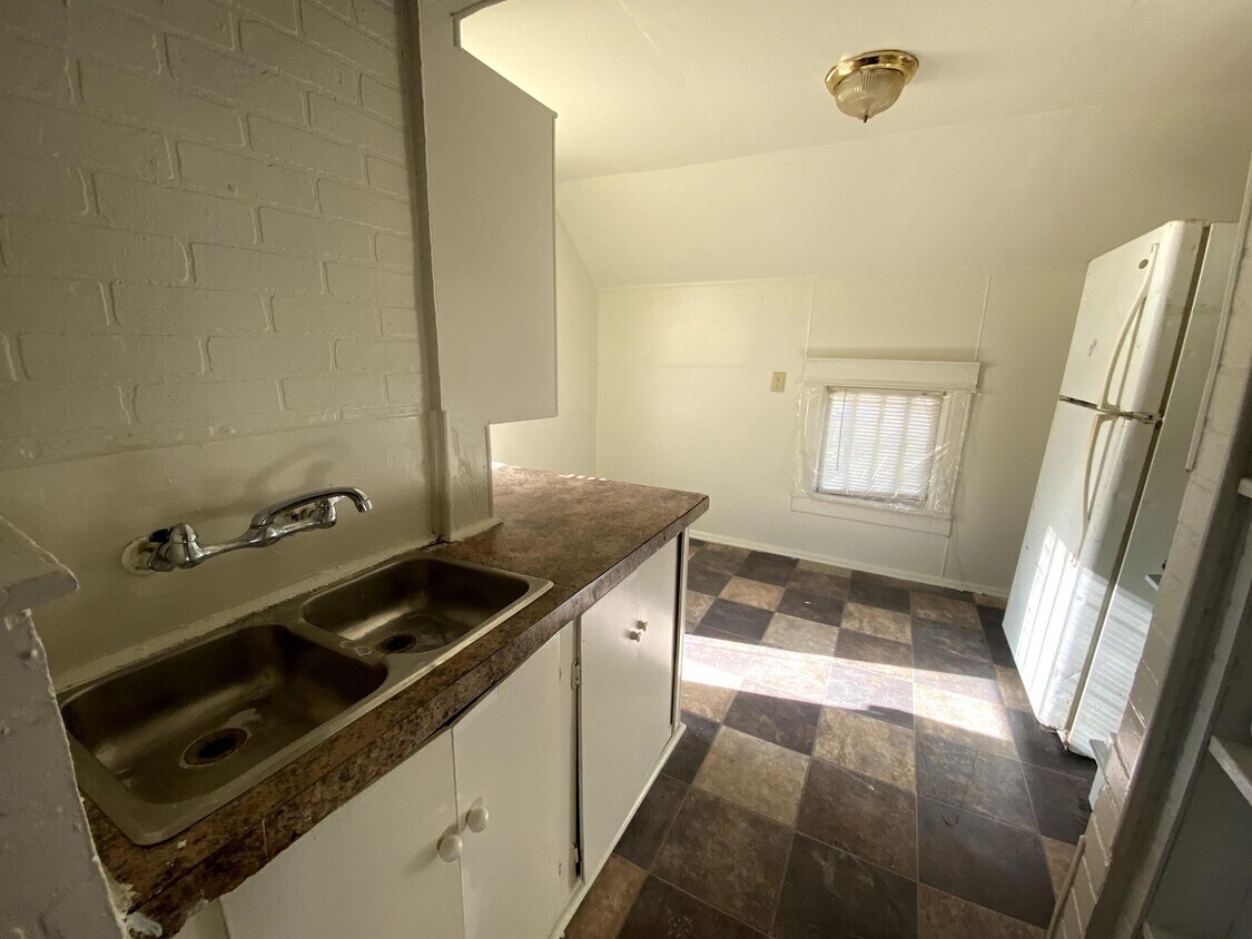 314 Lester St, Waterloo, IA 50703 House Rental in Waterloo, IA