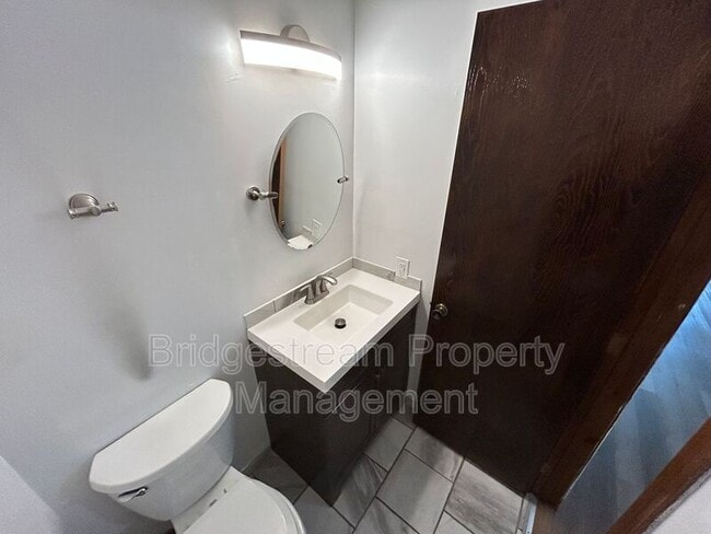 Building Photo - 7734 Betsy Ross Cir