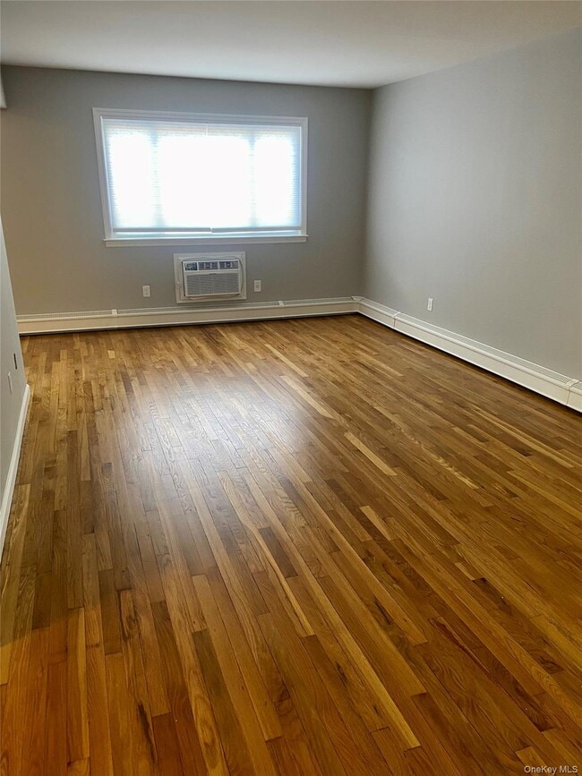 Building Photo - 8 N James St