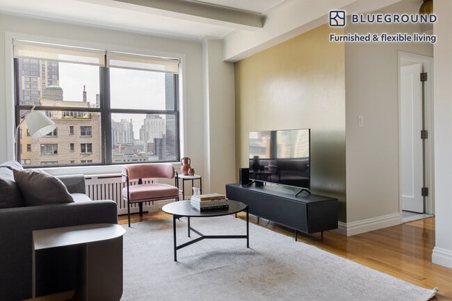 Building Photo - 400 E 58th St