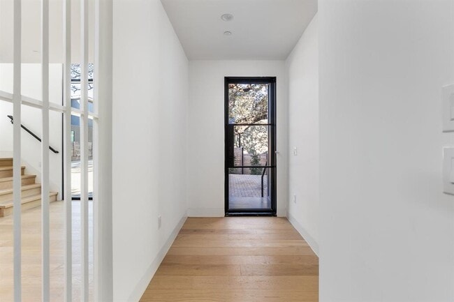 Foto del edificio - 1603 Chelsea Ln