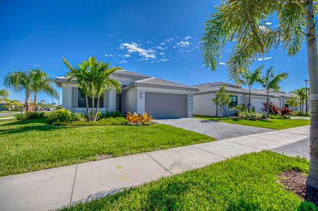Building Photo - 12555 SW Manatee Marsh Ter