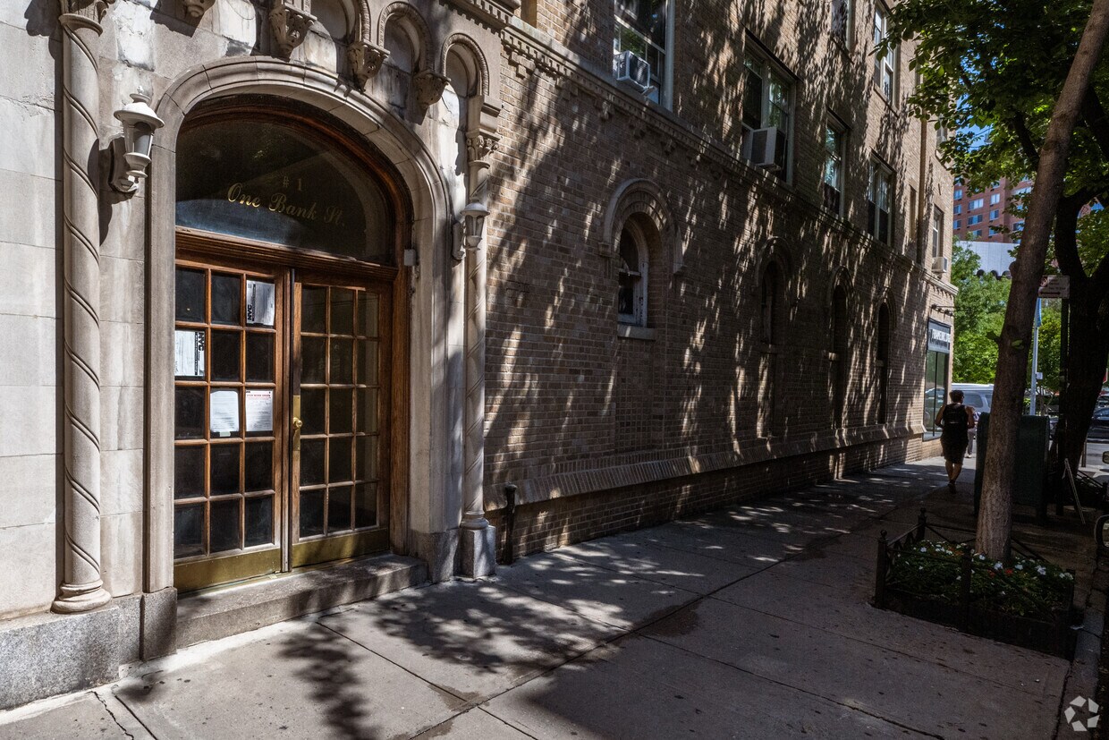 Foto del edificio - 87-95 Greenwich Ave