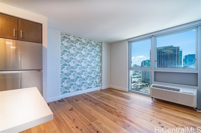 Building Photo - 988 Halekauwila St