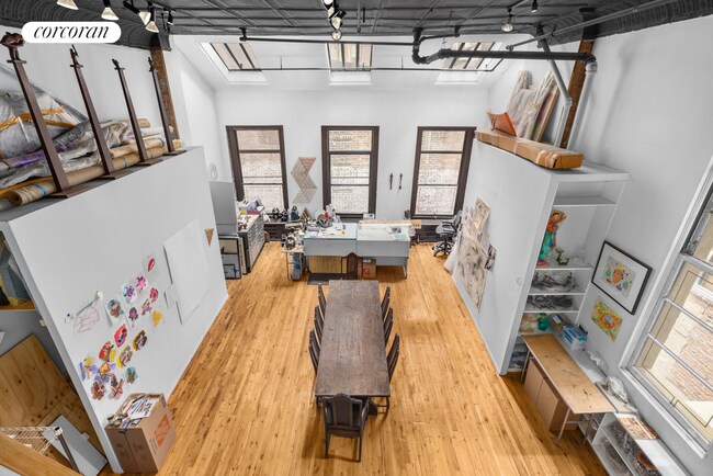 Building Photo - 96 Grand St