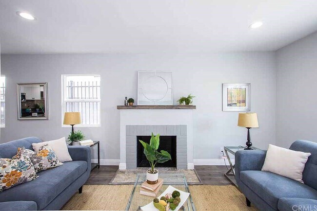 Sala de estar (se muestra amueblada) - 7758 Tujunga Ave