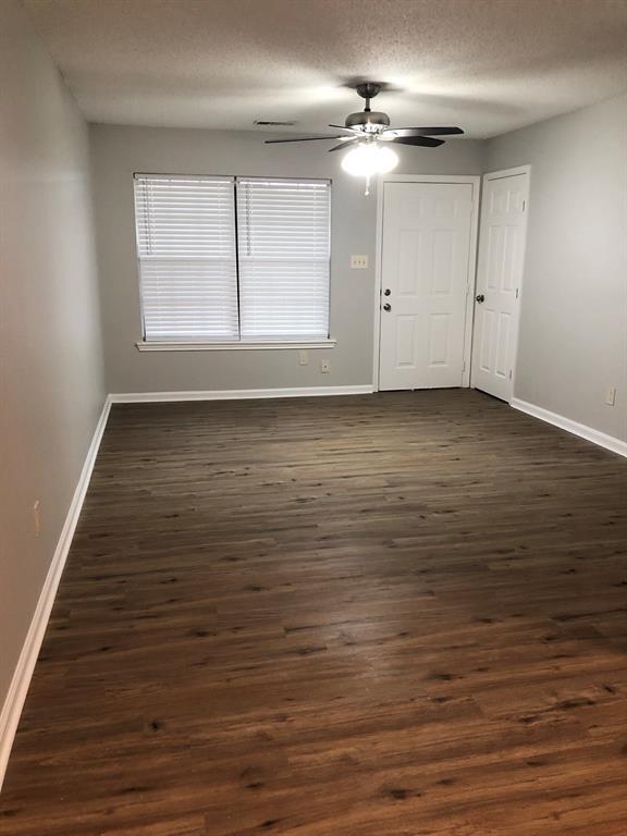 Foto del edificio - 3625 Curry Ln