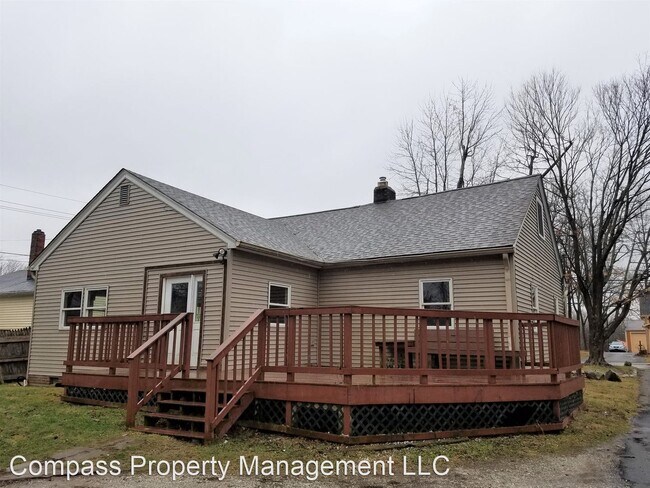 Building Photo - 3 br, 1 bath House - 412 W Main Street