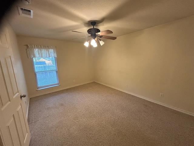 Building Photo - 616 N Ave C