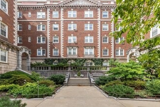 Building Photo - 3 Arlington St