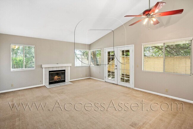 Foto del edificio - Charming Single-Story 3 Bed/2 Bath Home In...