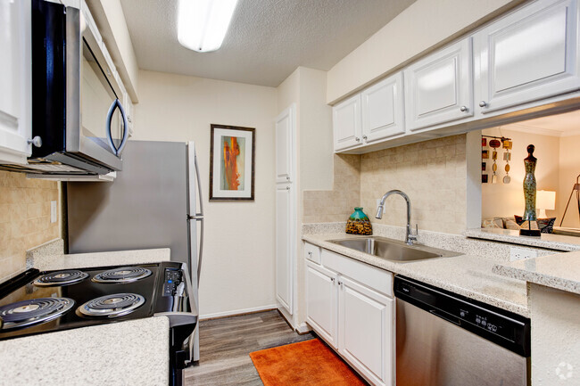 Kitchen - Greenridge Place