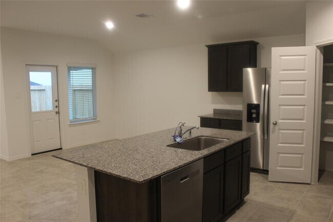 Building Photo - 1142 Appaloosa Ln