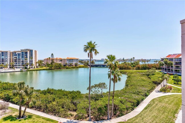 Building Photo - 7897 Sailboat Key Blvd S