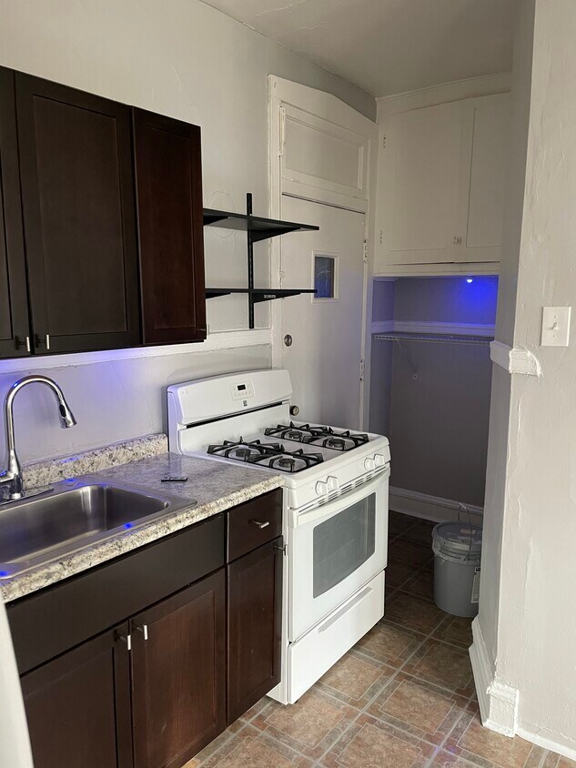 Foto principal - 5001 N Winchester Ave