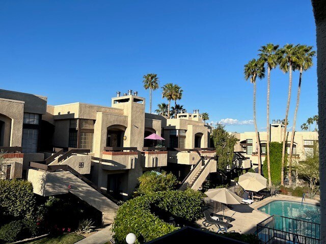 Primary Photo - 2601 S Broadmoor Dr