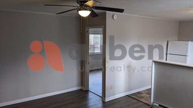 Building Photo - Updated 1 bed 1 bath apartment Ringgold