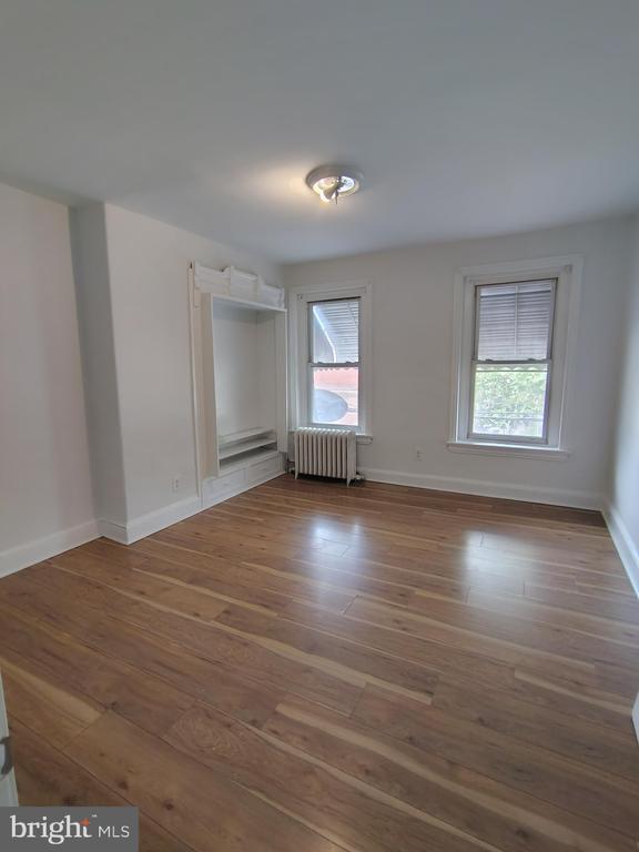 Foto del edificio - 4363 Wayne Ave