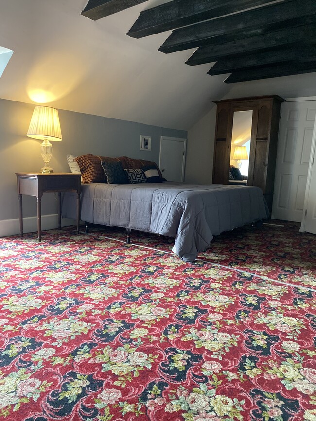 421 Howard St, San Antonio, TX 78212 Townhouse for Rent in San