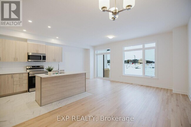 Building Photo - 6042 DAVID WEINS St