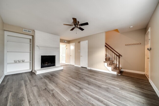 Foto del edificio - 219 Edgewood Dr