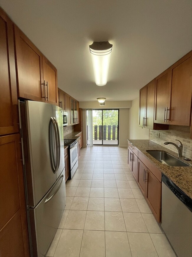 Foto del edificio - 1755 Lake Cook Rd