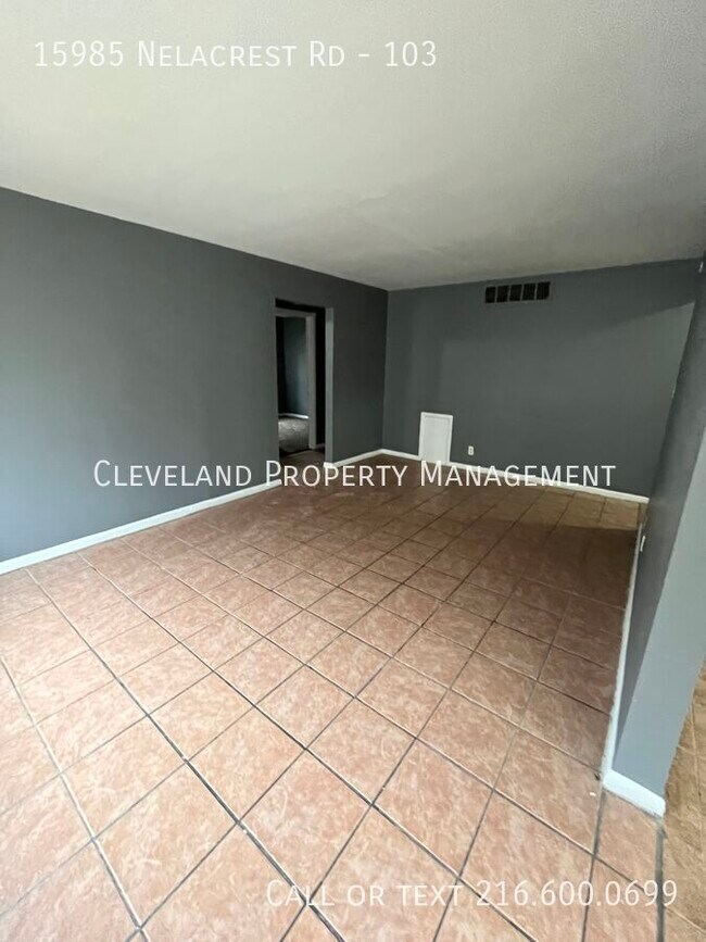 Foto del edificio - 15985 Nelacrest Rd