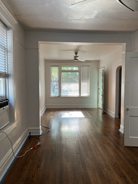 Living Room/Dining Room - 1655 N Francisco Ave
