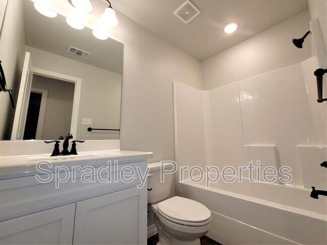 Foto del edificio - 208 Sparrow Cove