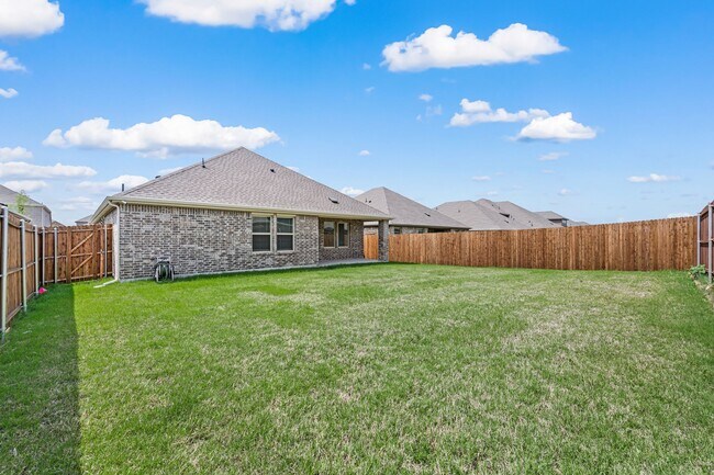Building Photo - 1006 Tall Grass Dr