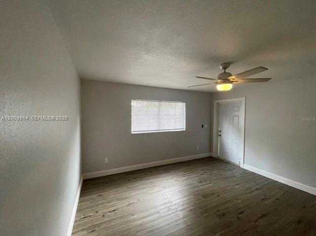 Foto del edificio - 504 N Rosland Dr