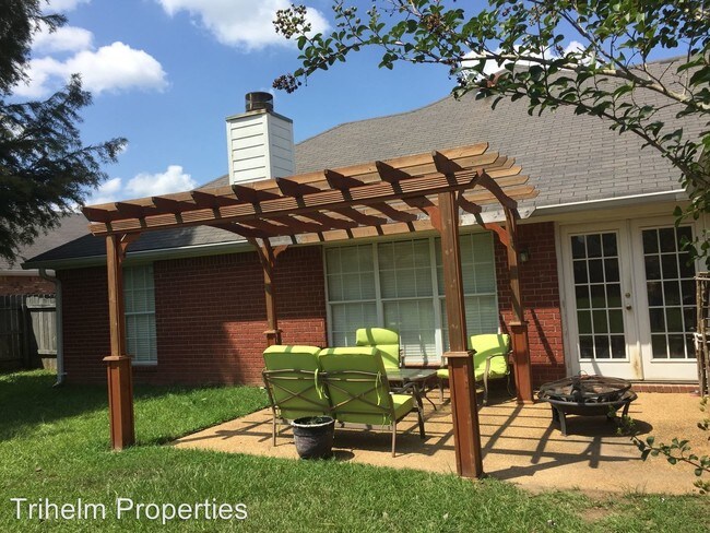 Foto del edificio - 3 br, 2 bath House - 445 Fairfield Drive