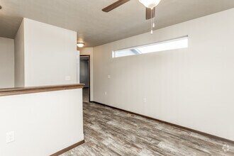 1BR, 1.5BA - 1,141 SF - Beal Townhomes