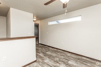 1BR, 1.5BA - 1,141 SF - Beal Townhomes