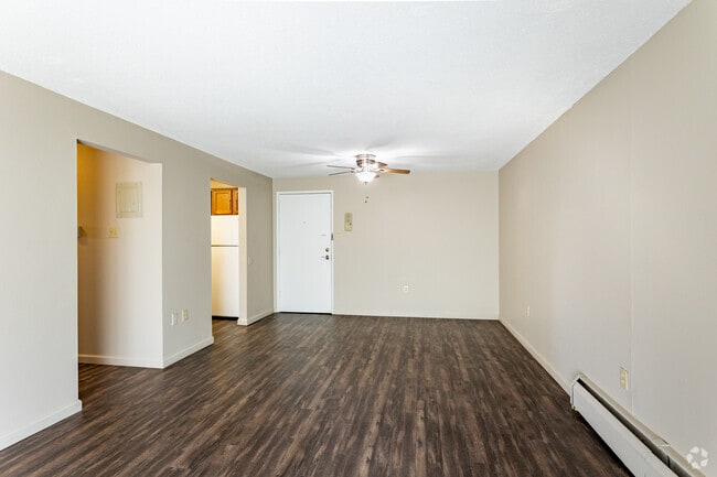 2BR, 1BA - 825SF - Living Room - Cedar West Apartments