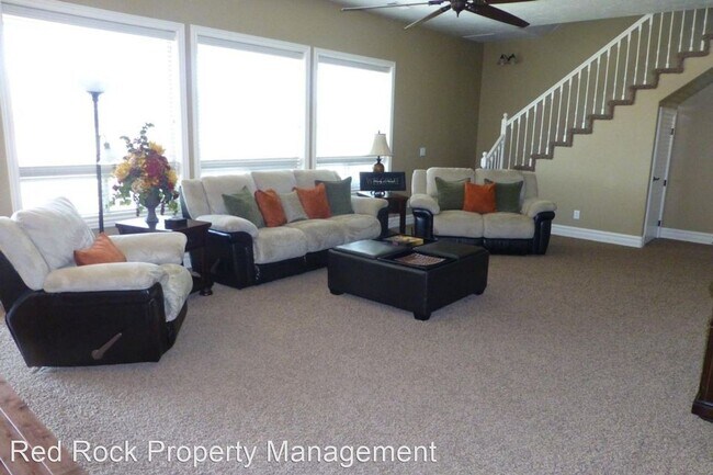 Foto del edificio - 2 br, 2 bath House - 683 Crystal Dr