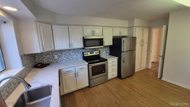 Foto del edificio - 16245 Roanoke St