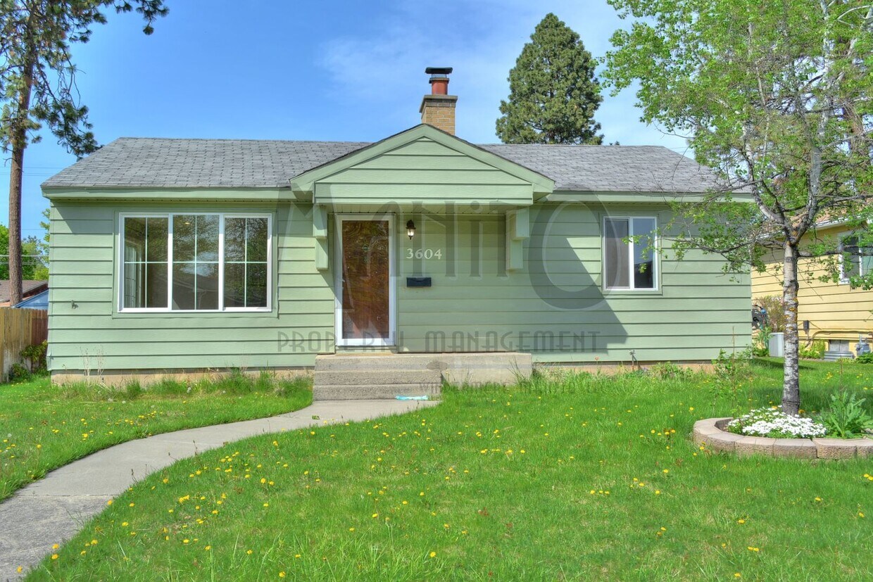 Primary Photo - Charming 2 Bedroom 1 Bath Home!