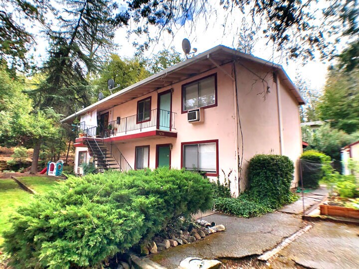 Primary Photo - 3229 Francis Ave