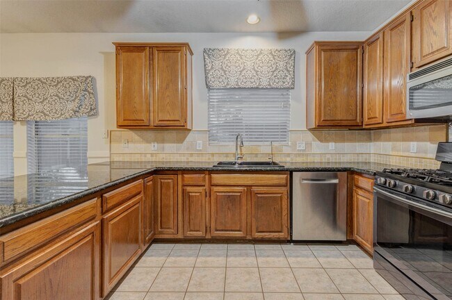 Foto del edificio - 1723 Park Ridge Dr