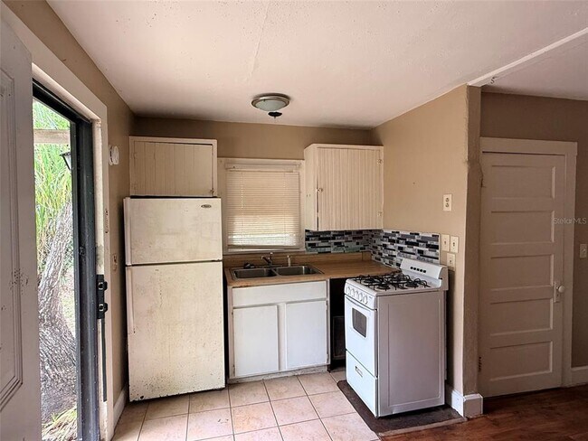 Foto del edificio - 1648 27th Ave N