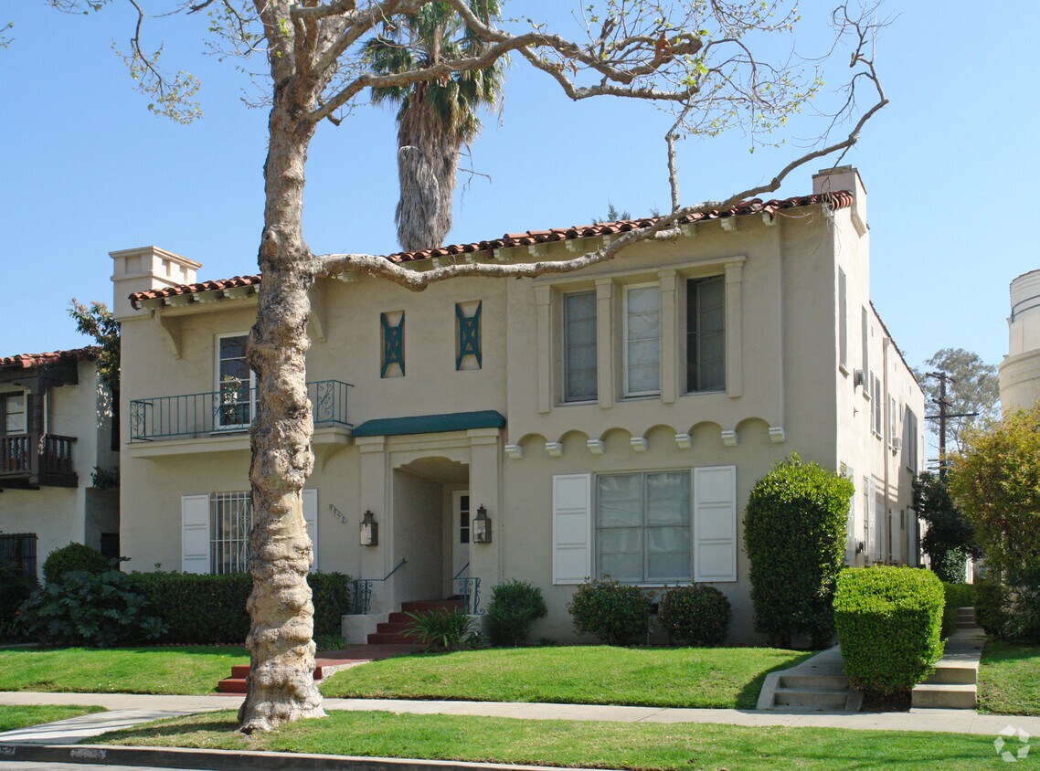 Primary Photo - 9952 Robbins Dr